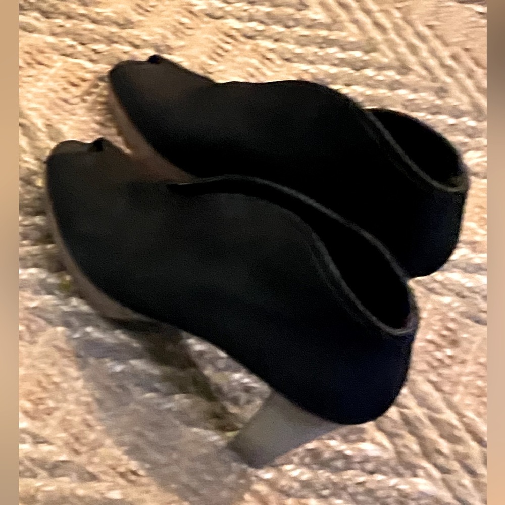 Paul Green Booties/ Heels